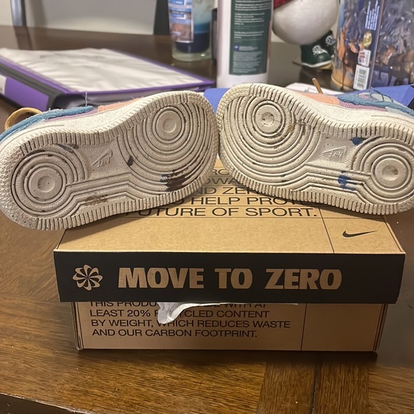 Nike Sneakers - Picture 4 of 4